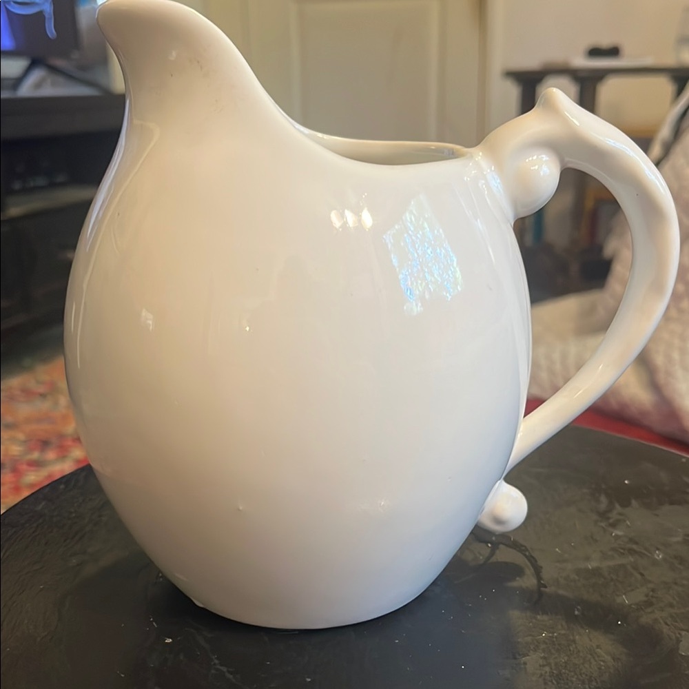 Vintage Haeger Pottery 40 oz Pitcher
